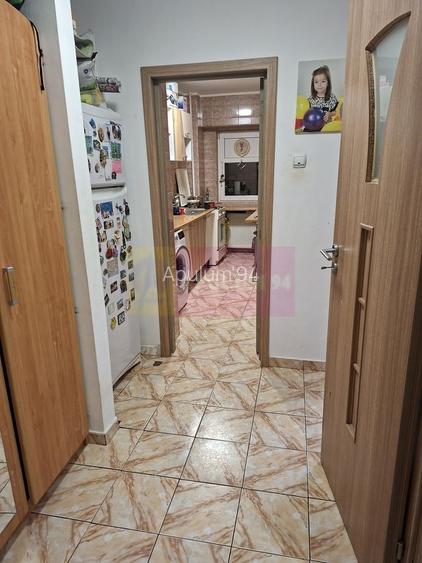 Gaesoniera  Aparatorii Patriei, la Universitataea Spiru Haret - 8