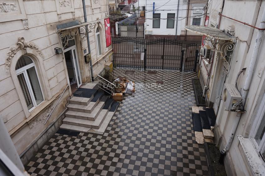 Parcul Carol - Rond Cosbuc, trei imobile, singur curte, liber - 6