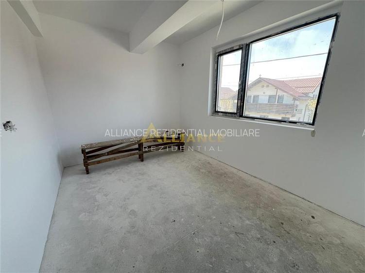 Vila Individuala - 5 camere-3 bai-Strada Miorita-500 M  de STV - 18