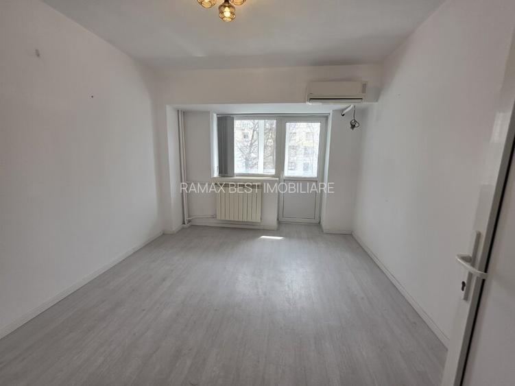 Decebal piață Albă Iulia - 7