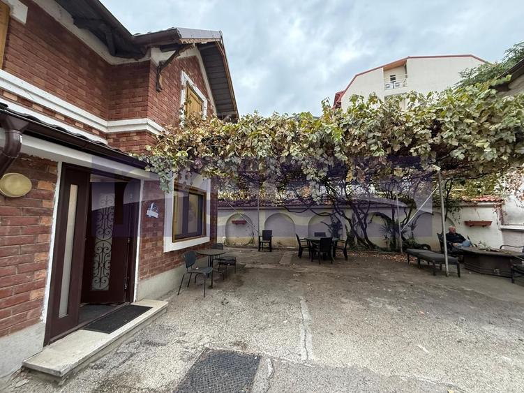 VANZARE VILA DEOSEBITA 400MP | ICOANEI | SINGUR IN CURTE | TEREN 625MP - 50