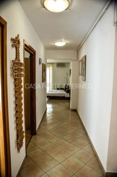 EXCLUSIVITATE - Apartament cu 3 camere în zona Vega Butoaie, cu vedere la lac - 10