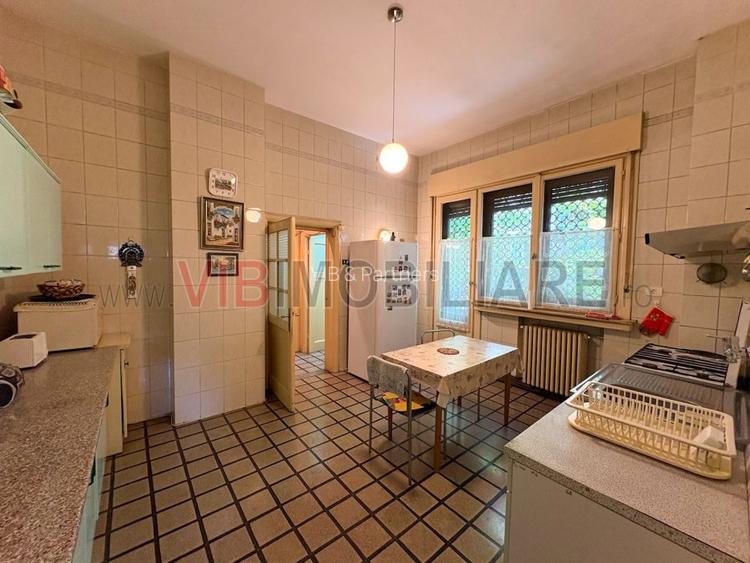 UNIRII-MIRCEA VODA, apartament in vila interbelica, 6 camere, 190 mp - 11