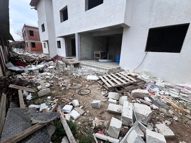 Promotie Casa P+1+M. 5 cam. Util 185mp. Teren 120mp - 3