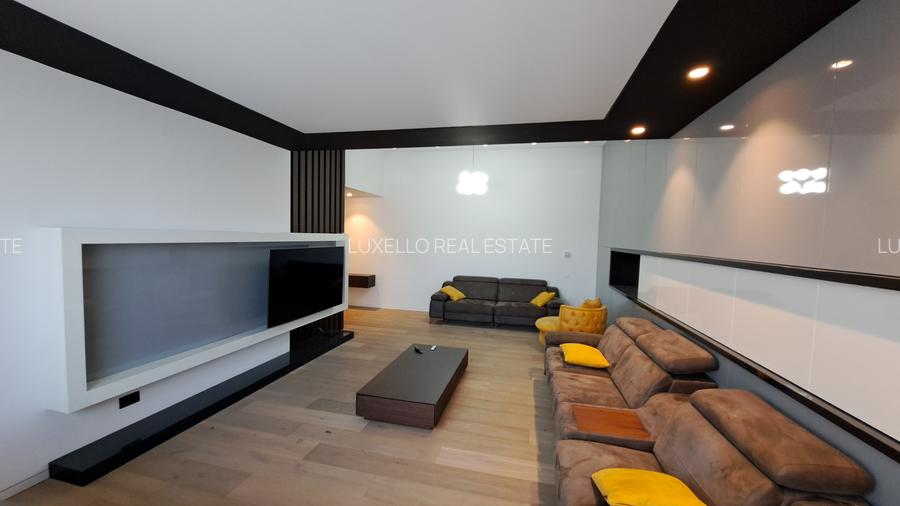 APARTAMENT 4 CAMERE CU SCARA INTERIOARA TIP LOFT -ULTRA LUX - 11