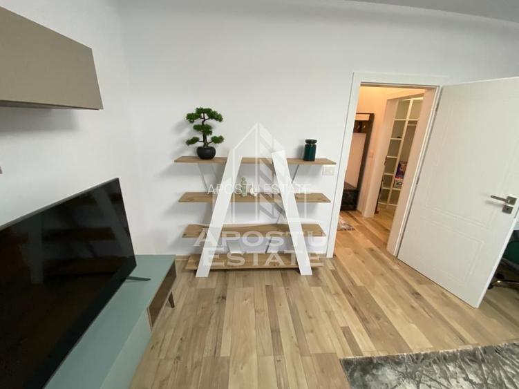 Apartament de lux, cu 2 camere, decomandat, in IRIS - 5