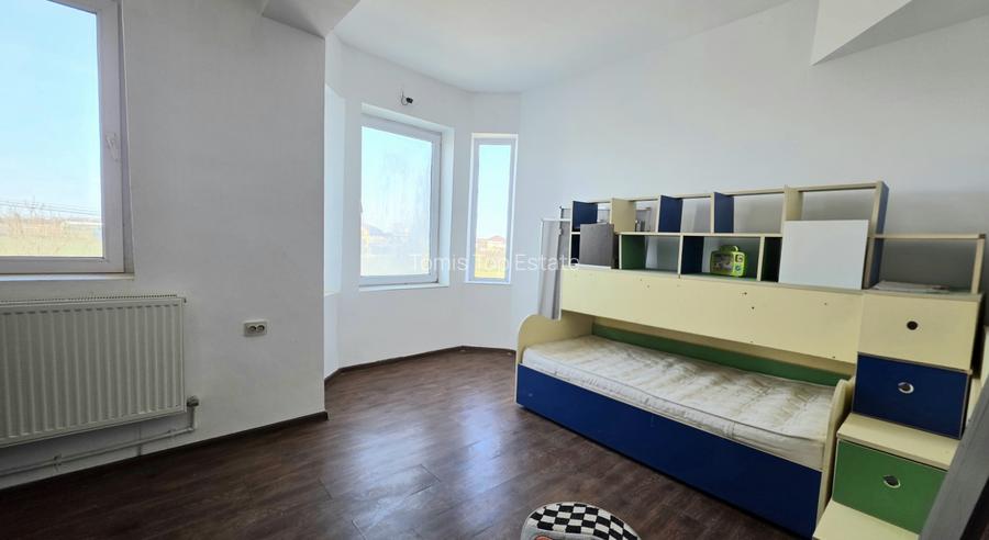 Vila de vanzare in Constanta, 6 camere, zona Km5 - 4