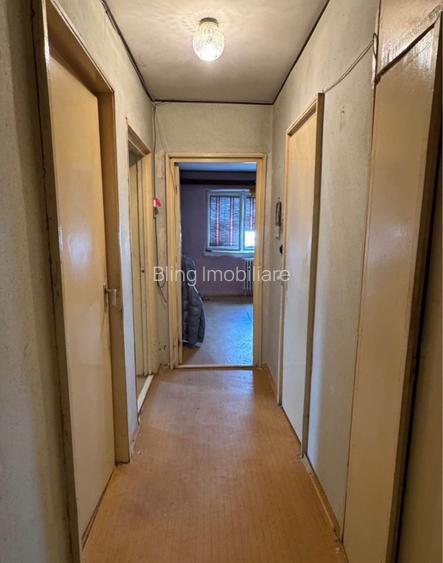 Apartament cu 2 camere decomandate,etaj intermediar - 6