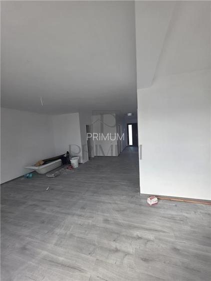 Duplex 4 camere - 95 mp utili - aproape de asfalt - 5