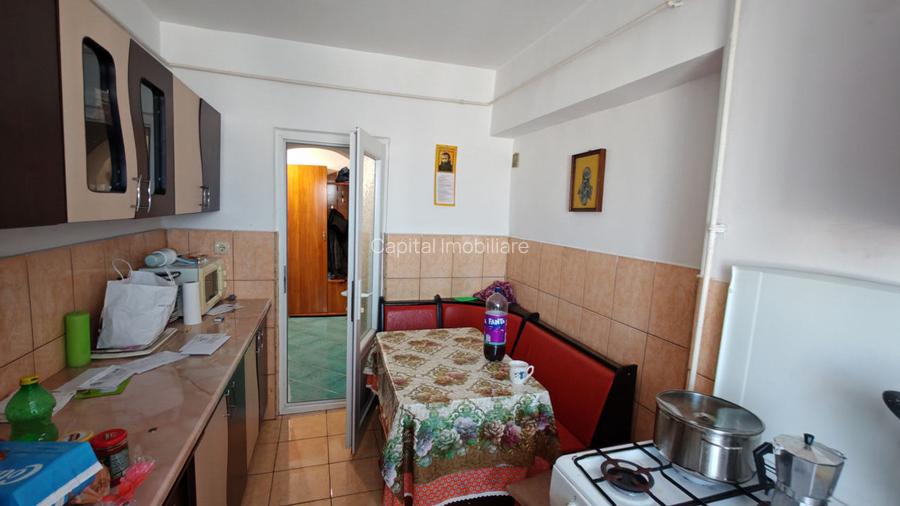 De vanzare apartament spatios cu 4 camere decomandate, zona gării - 5