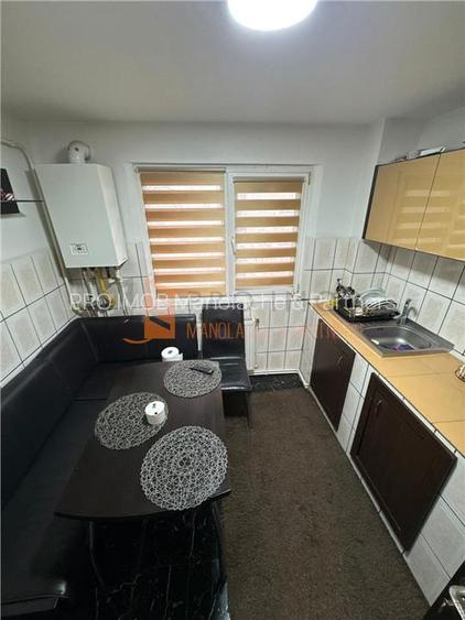 Apartament 3 camere cf 1 semidecomandat zona Micro 5 - 6