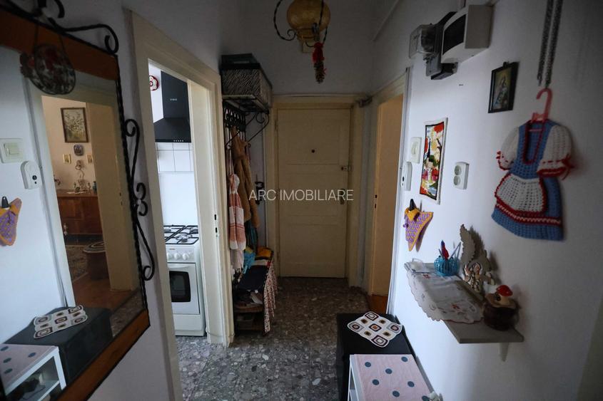 Apartament 2 camere decomandat, zona Ciucas - 5