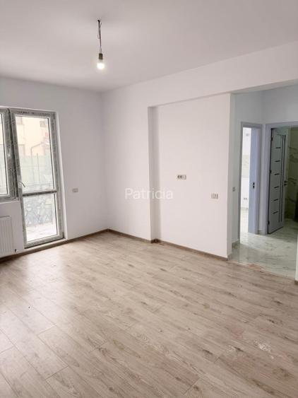 Studio 40 mp total, decomandat, bucătărie separată + loc de parcare inclus  - 4