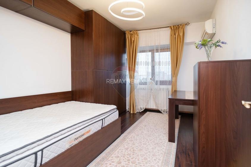 Apartament cu 3 camere de închiriat - 4