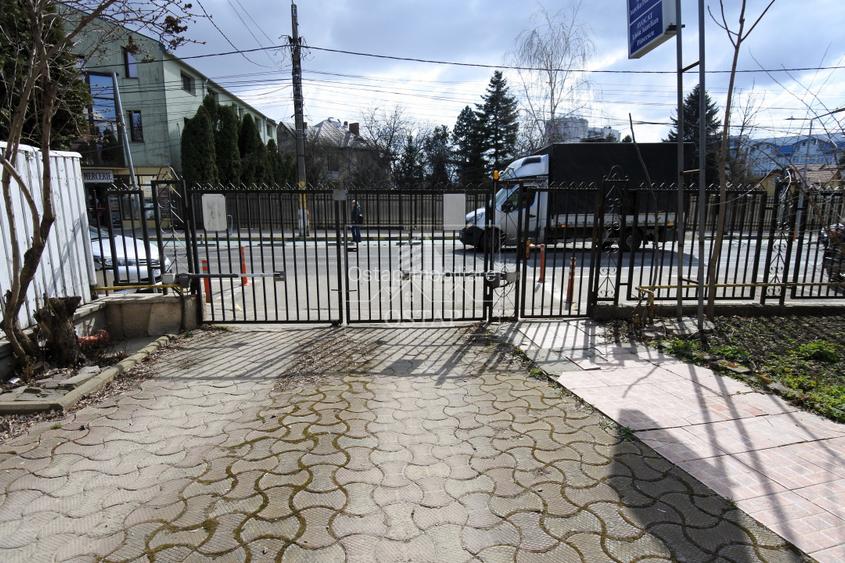 spațiu birouri-45 mp-strada Oituz-lângă Judecătoria Bacău - 2