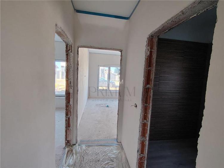 Duplex pe parter - 4 camere - zona buna - suprafete generoase - 8