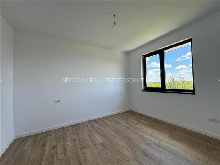 VILA IN CORBEANCA - OSTRATU // CURTE 364 MP // 5 CAMERE - 19