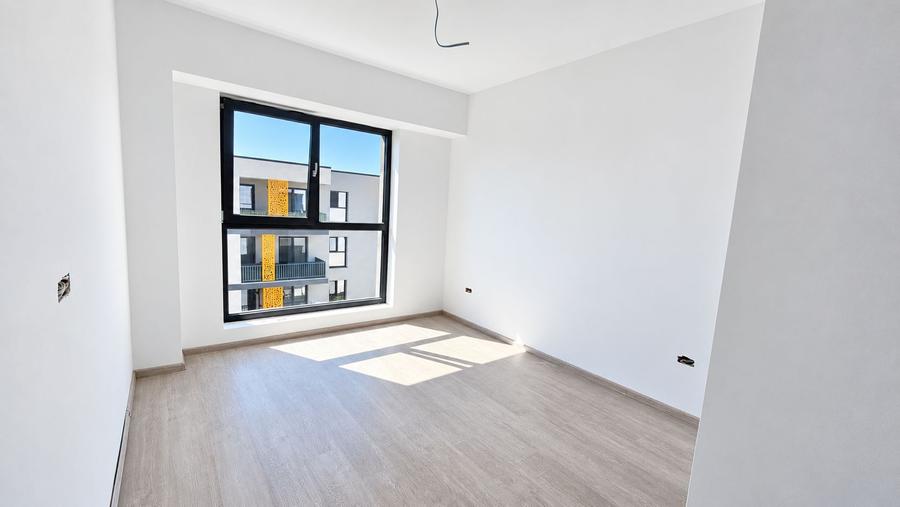 3 Camere, Dezvoltator, Pallady, Bloc Finalizat, Metrou, Centrala,83 MP