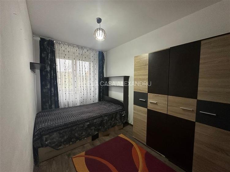 Apartament 3 camere de vanzare, Podu Ros - 6