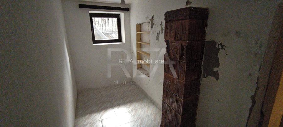 Casa cu 9 camere, Parcul Carol - 15