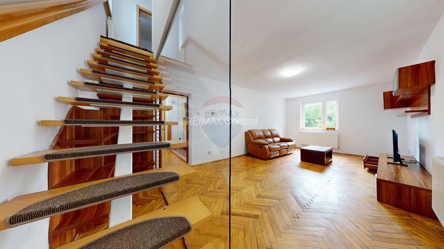 De închiriat: apartament 4 camere pe 2 nivele - 9