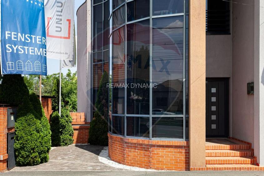 Clădire de birouri Micalaca pe principală, vad si vizibilitate sporită - 29