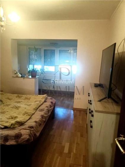 ARADULUI - BLOC IZOLAT - PARTER INALT - 4 camere - 2 bai - 3 balcoane - centrala - 4