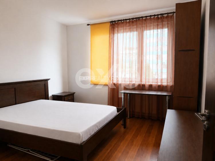 Apartament cu 3 camere decomandat de vânzare, etaj 1-Zona Cornișa - 3