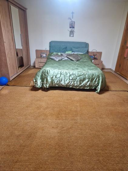 Casa la cheie mobilata si utilata cu 2500mp teren in oras - 13