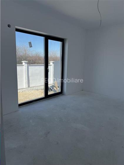 RECO casa moderna 4 camere Cheriu - 10