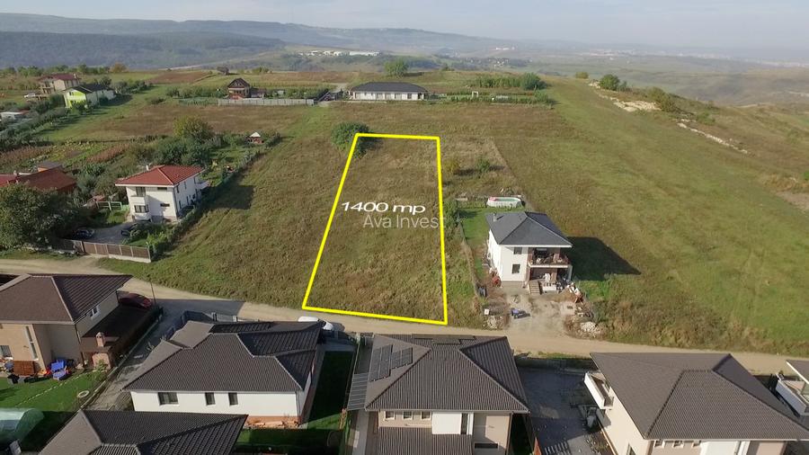 Teren intravilan, construibil, 1.400 mp, str. Crangului - 3