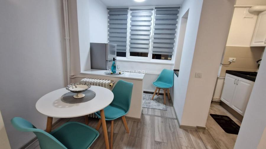 Inchiriere Garsoniera cocheta zona Coresi Tractorul - 10