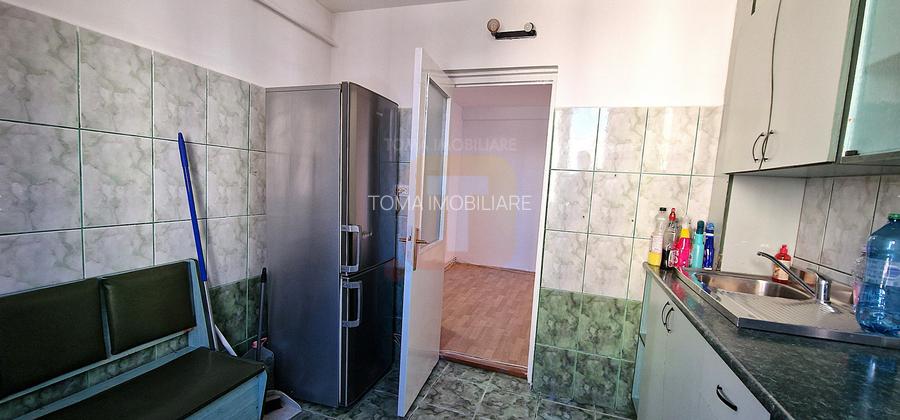 Apartament 3 camere decomandat, etaj 3/4, zonă Calea Romanului - Baie mare unifi - 7