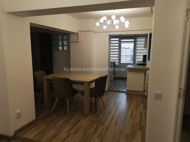 Apartament 3 camere, Central, mobilat, totul nou - 7