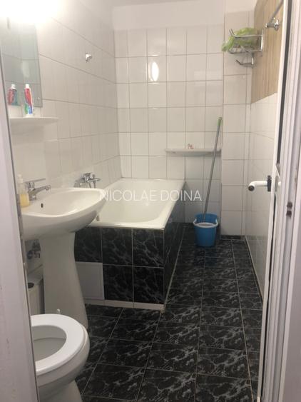 De inchiriat 4 camere decomandat Blv Mircea Voda - 14