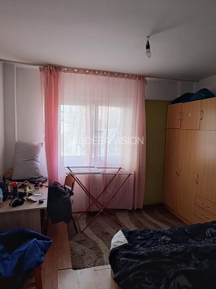 Apartament 3 camere, de vânzare, decomandat,  cartier Mărăști, str Aurel Vlaicu - 4