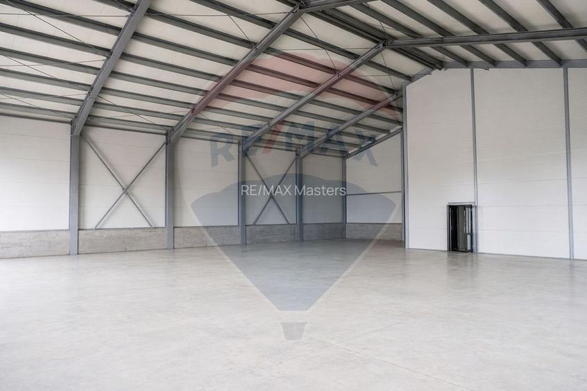 Hală industrială de închiriat – 560 mp  si curte - 3
