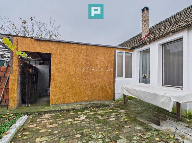 Casă complet renovată în Orțișoara. - 20