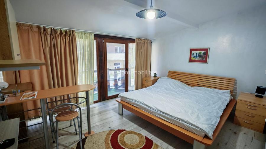 Vila 10 camere,pretabil compartimentare in 2 unitati separate,ASTRA. - 4