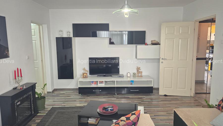 Vand apartament cu 2 camere in Deva, zona Al. Muncii (Piata), mobilat, utilat - 3