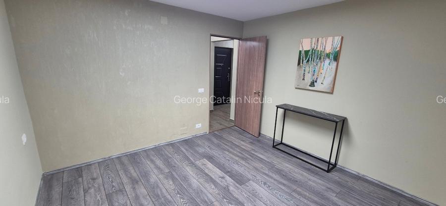 Ofer spre închiriere spațiu comercial – 60 mp, parter bloc zona centrala - 16