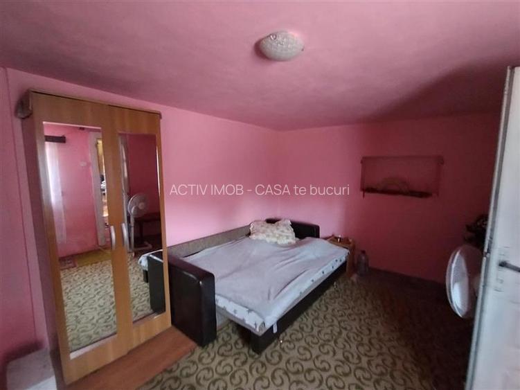 Caransebes, Casa cu Teren de 585 Mp, Zona Sesu Rosu - 11