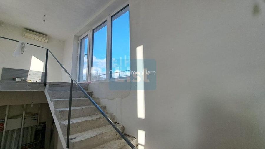Casa remarcabila, 297 mpu, terasa pe acoperis, garaj, panorama - 8