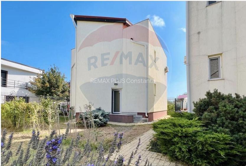 Casă de inchiriat cu 4 camere Mamaia vedere la mare - 11