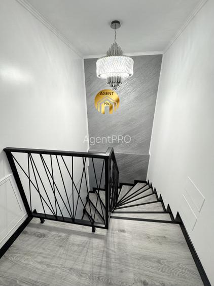 Vila Individuala P+1+M in Complex Nou - 235mp teren - 22