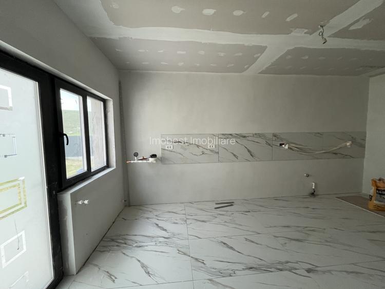 Oportunitate! Casa la sol, 3 camere, teren 420 mp, Valu lui Traian! - 7