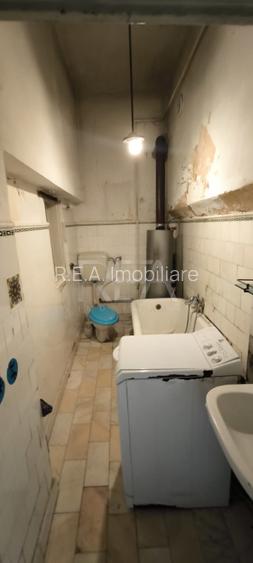 Casa cu 9 camere, Parcul Carol - 11