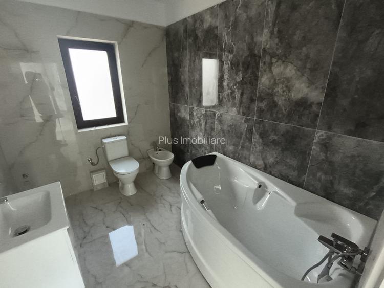 CASA SINGLE DEOSEBITA 4 CAMERE,VALEA LUPULUI ,IASI - 24