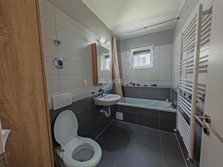 Inchiriem Apartament 2 Camere, Mobilat, Decomandat, Avantgarden 3 - 8
