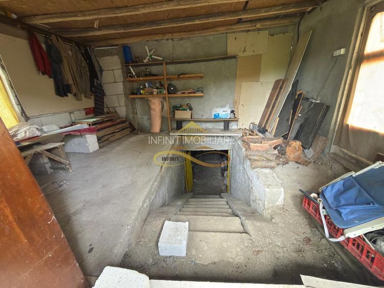Casa cu teren intravilan 1234 mp,  Buhoci - 11
